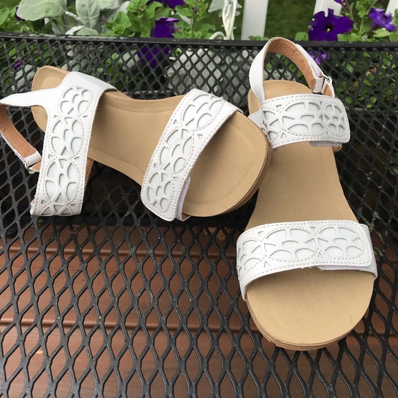 clarks shoes white sandals